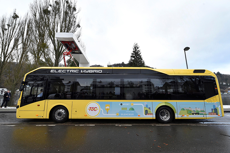 Groupe TEC - Bus Hybrides recizejpg.jpg